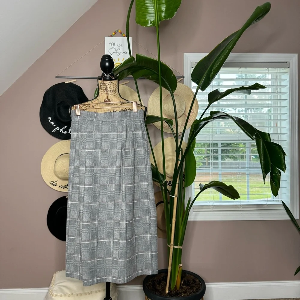 Vintage plaid wool skirt